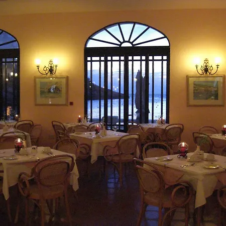 St. Patrick'S Hotel-3